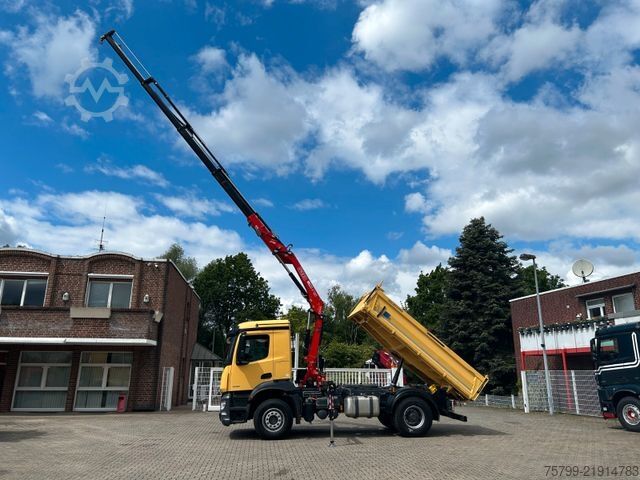 Camion basculante trilateral MERCEDES-BENZ 1835 Arocs 5+ 3Skipper Fassi F125A 4x Hydrl.