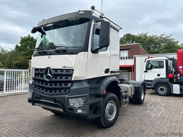 Tractora standard MERCEDES-BENZ 1851 Arocs SZM mit Hydrl. Pumpe 4x4