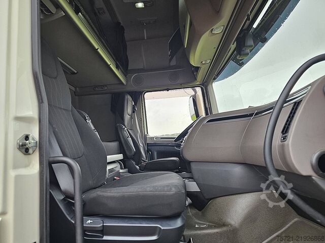 Standart-SZM DAF XF 530