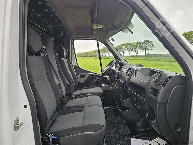 รถสเตชั่นแวกอนหลังคาสูง RENAULT MASTER T35 dubbel lucht EURO6