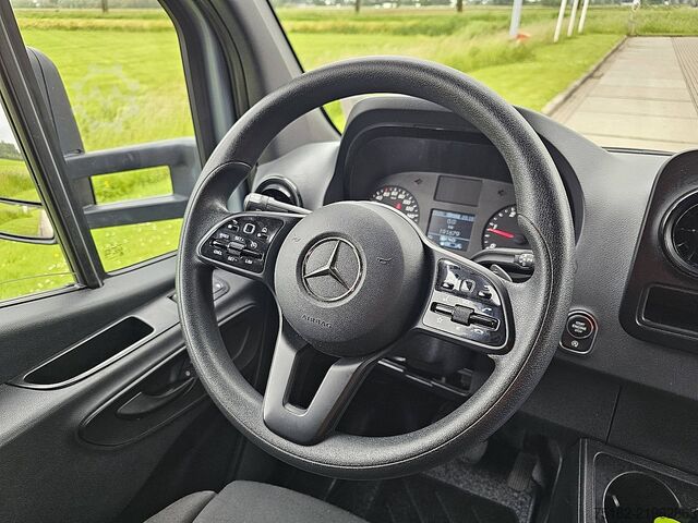 Valiză MERCEDES-BENZ SPRINTER 317 Bakwagen Deuren XXL!