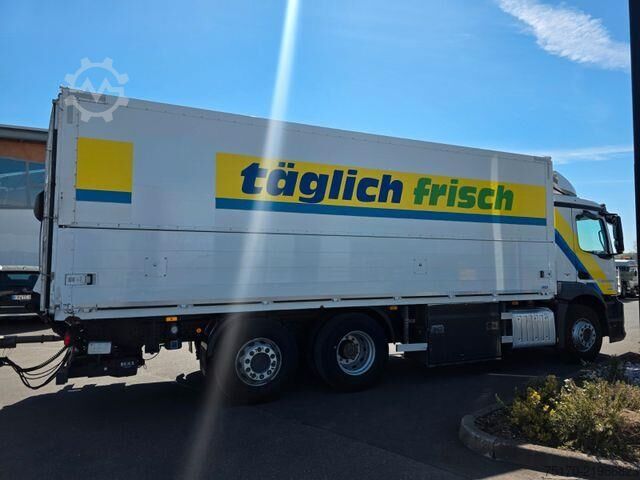 Mercedes-Benz Antos 2543 L med svängbara sidoväggar, BÄR bakgavellyft 2.500 kg, dragkrok Mercedes-Benz Antos 2543 L Schwenkwand LBW BÄR 2.500kg AHK