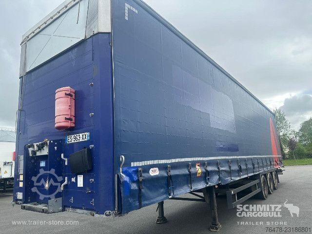 Nyitott ponyvás félpótkocsi Schmitz Cargobull Curtainsider Mega