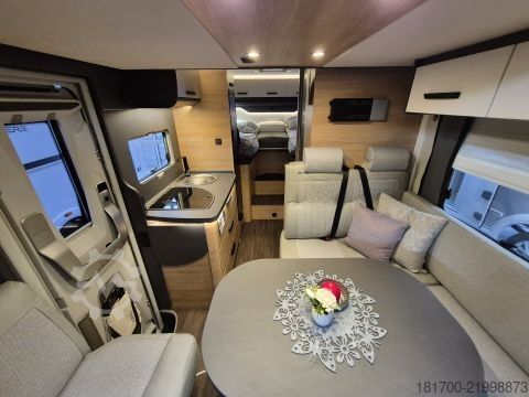 Poolintegreeritud matkaauto Knaus L!VE WAVE 650 MEG Black Selection *TraumMobil*L-Sitzgruppe*