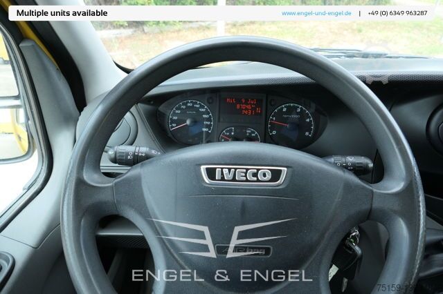 Skriňová dodávka iveco Daily 35 S11 C30C AUTOMATIK KAMERA Regale LUFT DURCHGANG EURO-5 CoC