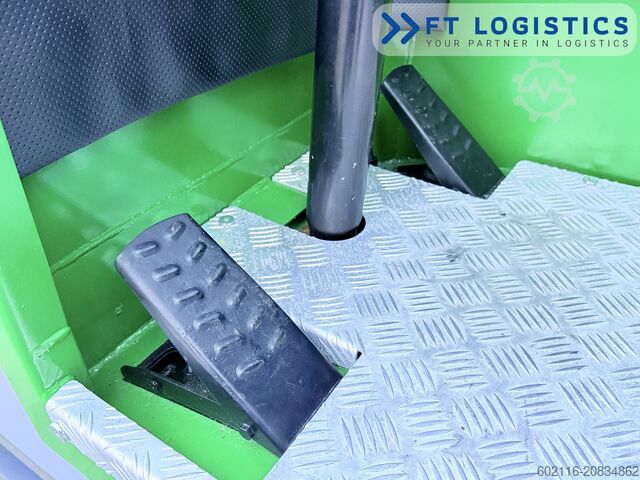 чотири-напрямний навантажувач Combilift C4000 TRIPLEX 6900 GAS FREE LIFT CABIN