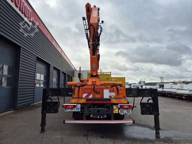 Vrachtauto met open laadbak Volvo FMX