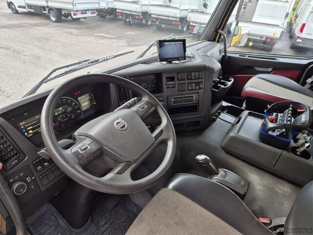 Vrachtauto met open laadbak Volvo FMX