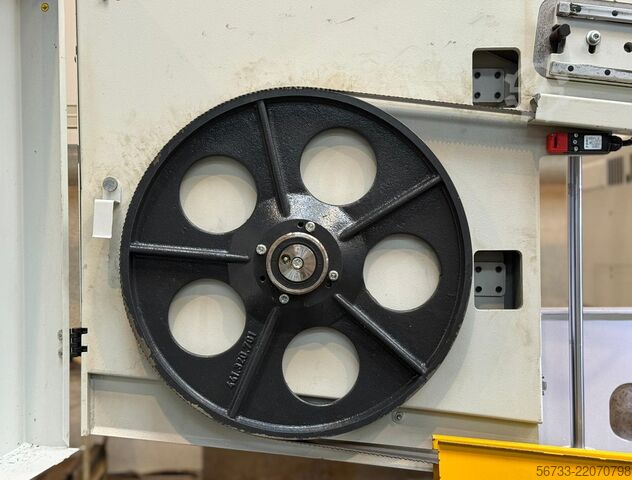 Scie à ruban semi-automatique PEGAS Gonda 750 x 500 mm  CNC