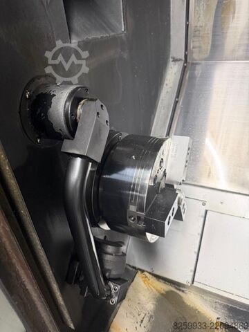 CNC virpošanas un frēzēšanas centrs Hyundai WIA L 210A