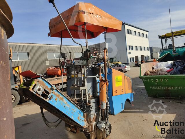 Asphaltfräse Wirtgen W35DC