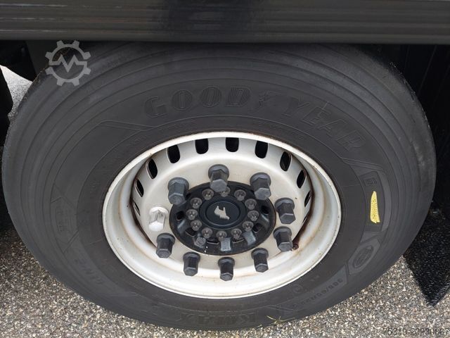 冷蔵セミトレーラー SCHMITZ CARGOBULL SKO 24 Thermo King SLXi 300