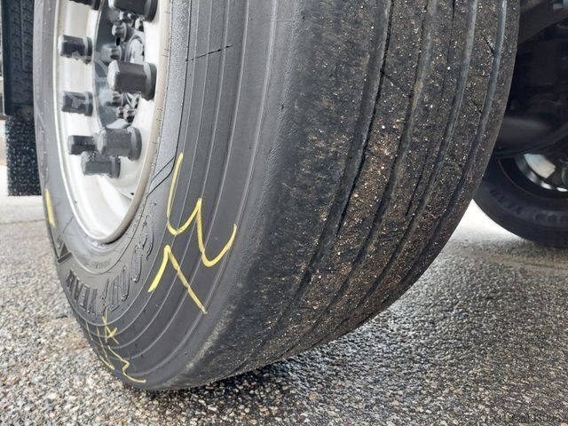 冷蔵セミトレーラー SCHMITZ CARGOBULL SKO 24 Thermo King SLXi 300