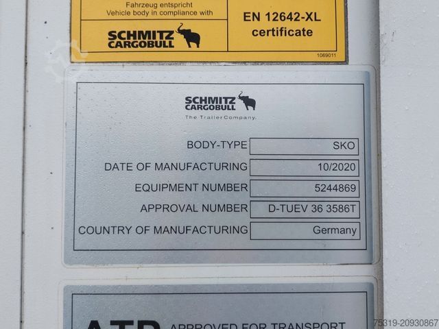 冷蔵セミトレーラー SCHMITZ CARGOBULL SKO 24 Thermo King SLXi 300