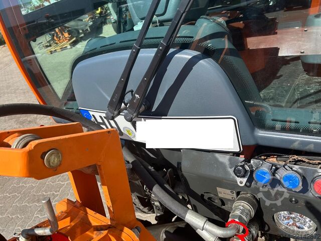 Municipal vehicle / implement carrier Holder C 55 SC