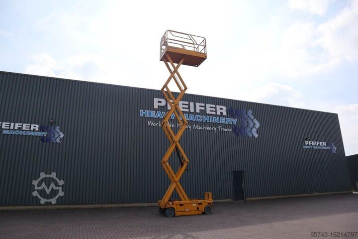 Scissor lift Haulotte COMPACT 10 Electric, 10m Working Height, 450kg Cap