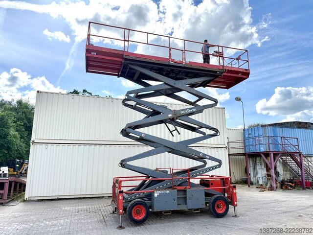 Работна платформа Skyjack SJ9250RT 4x4 / 17.2 Meter / 2015 BJ