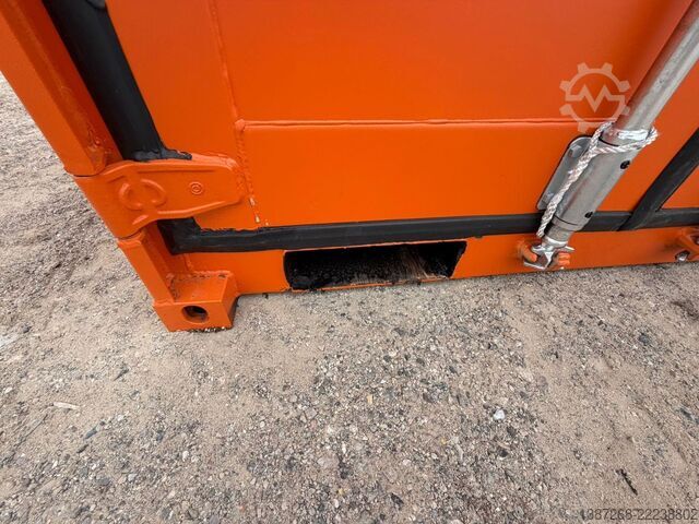 друго  7"Fuß Container , Neuwertig