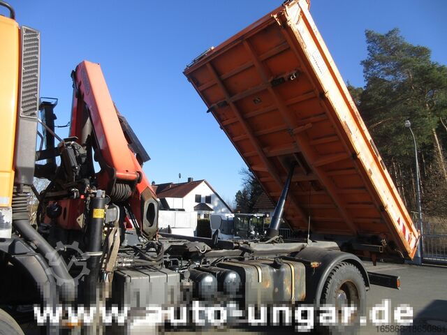 Tipper truck Iveco Trakker 360 Kipper 4x4 Kran Palfinger