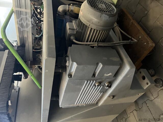 مركز التصنيع باستخدام الحاسب الآلي Biesse Rover 18