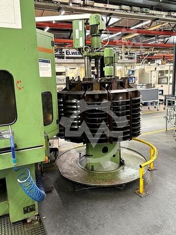 Tandwielkastmachine LIEBHERR LC 282