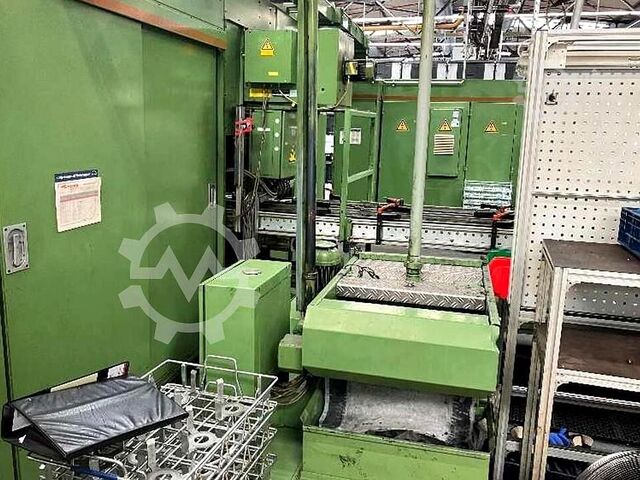 Tandwielkastmachine LIEBHERR LC 282