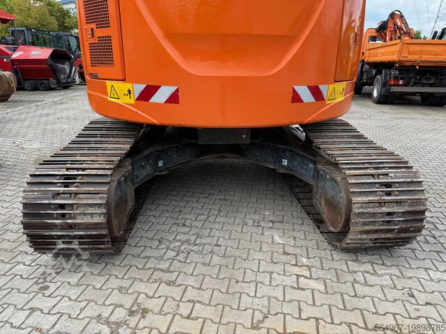 Mobiele graafmachine Hitachi ZX225U SLC-5B Kettenbager Kurzheck