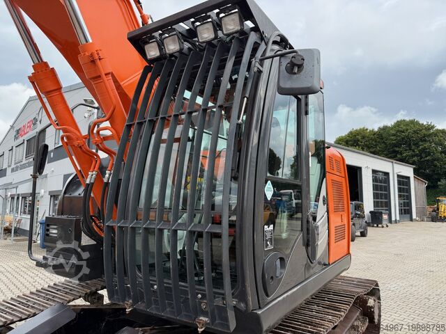 Mobiele graafmachine Hitachi ZX225U SLC-5B Kettenbager Kurzheck