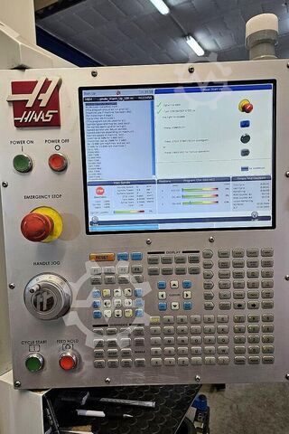 Centro de usinagem vertical Haas VF-3YT/50