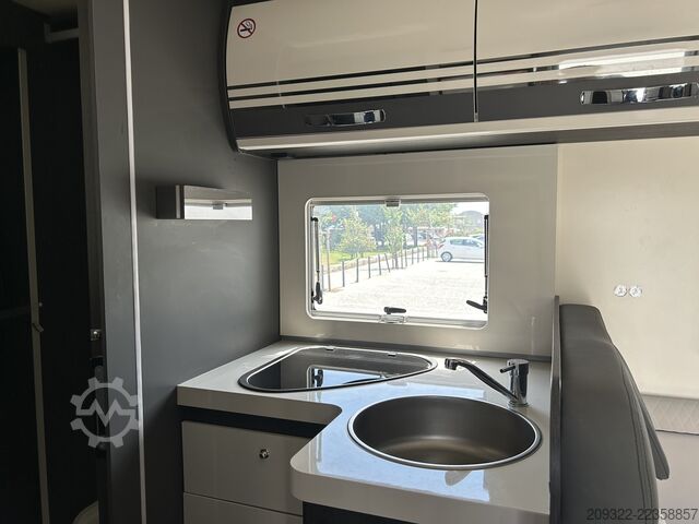 Daļēji integrēta kemperis Roller Team Kronos 284M | Ford Transit 2.0 TDCi 165 CV Automatico | 5 posti