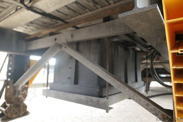 Sættevogn med walking floor KRAKER CF-200, 8mm Boden, 92m³, Trichter, Luft-Lift,SAF