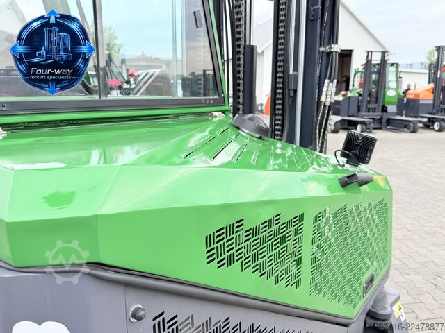 Empilhadeira multidirecional Combilift CB4000 GAS TRIPLEX 6800 POSITIONER CABIN