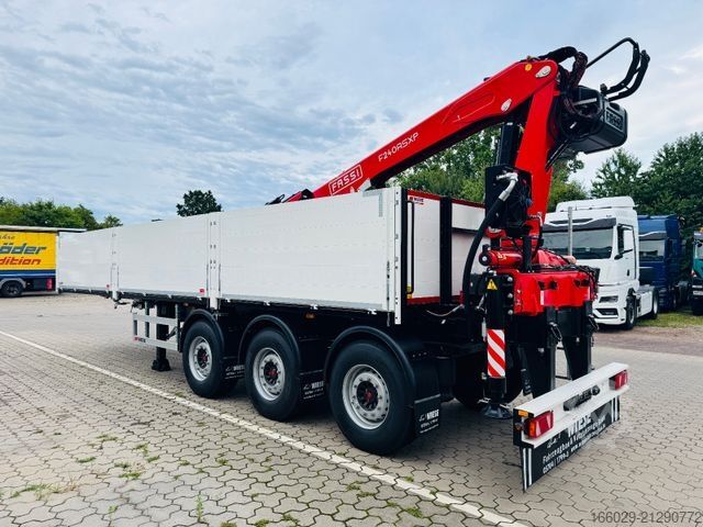 Auflieger  Wiese Baustoffauflieger mit Fassi Kran F240