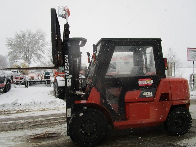 رافعات شوكية ديزل Nissan 4 Ton.-Triplex-FH 4,5m + Seitenschieber
