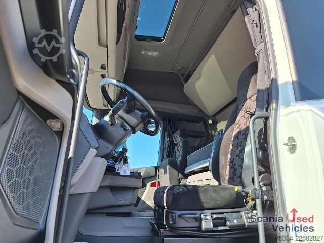 Standarta vilcējs Scania R 460 A4x2NA