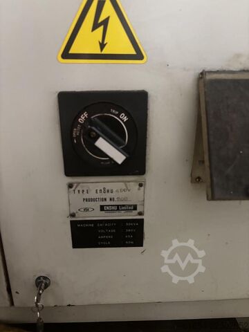 GEBRAUCHTES VERTIKALES BEARBEITUNGSZENTRUM, HERSTELLER ENSHU, MODELL 650 V ENSHU 650 V