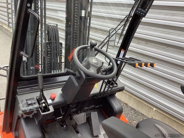 Elektrikli 4 tekerlekli forklift Noblelift CPD20-A2