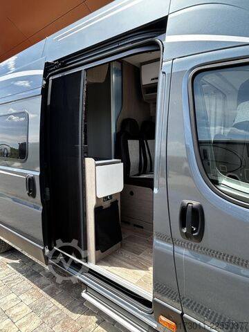 Autocaravana PÖSSL Roadcruiser Revolution - Citroen 180PS Automat