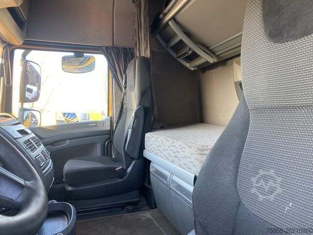 Standard tractor DAF XF 440 FT Spacecab / Euro 6 / NL / PTO / Hydrau...