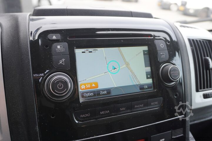 Furgoneta con caja Fiat Ducato 2.3 MultiJet 130PK L3H2 EURO 6 - A/C Cli...