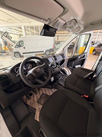 Xe tải có ghế ngồi FIAT Ducato Maxi
