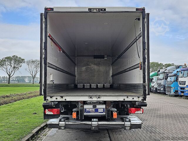 Transporte refrigerado/congelado SCANIA P320