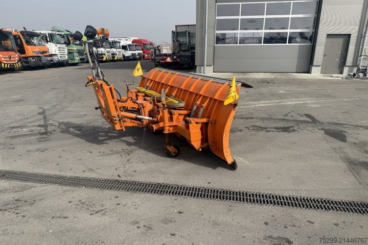 รถยนต์เชิงพาณิชย์ Müller-Mitteltal Müller Schneepflüge Breit 3.60 m