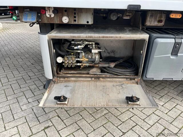 Memindahkan lantai Knapen Trailers K200 - 70m3 Liftas hogedrukreiniger