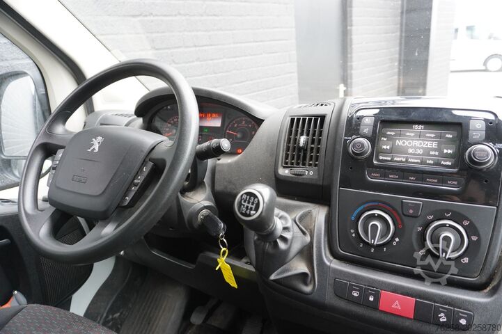 Plataforma furgoneta doble cabina Peugeot Boxer 2.2 BlueHDi L3 Dubbele Cabine EURO 6 - Ai...