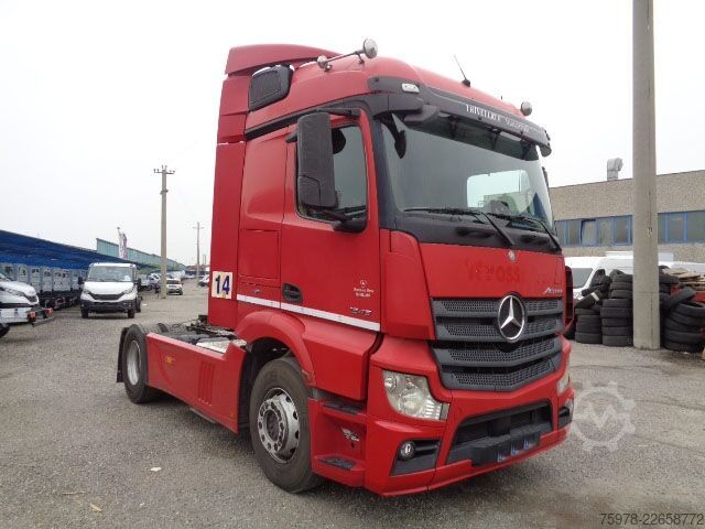 стандартный седельный тягач Mercedes-Benz Actros 1836