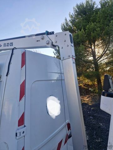 Lkw-Arbeitsbühne RENAULT Master Hubarbeitsbühne