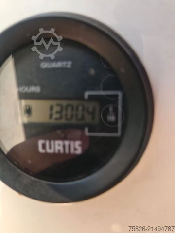 Lkw-Arbeitsbühne RENAULT Master Hubarbeitsbühne