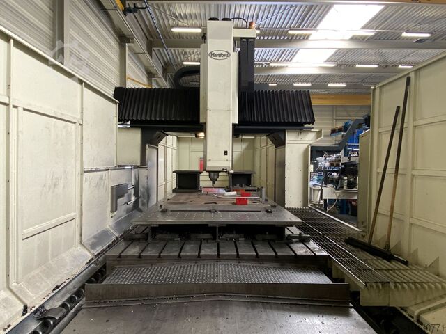 CNC Double Column Vertical Machining Cen Hartford PRW 426 L