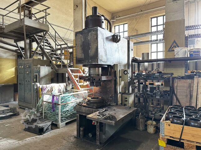 Hüdrauliline press WMW PYE 250 N